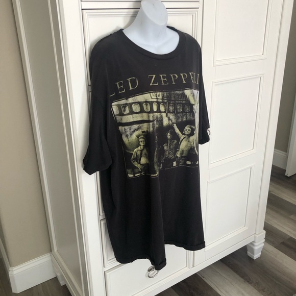led zeppelin Shirts Rare Authentic Vtg Led Zeppelin Tshirt Poshmark